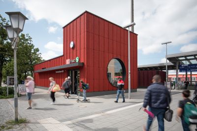 Empfangsgebäude Bahnhof Haar