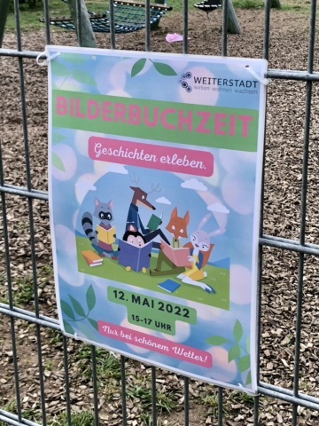 Plakat für Lesenachmittag am Spielplatz