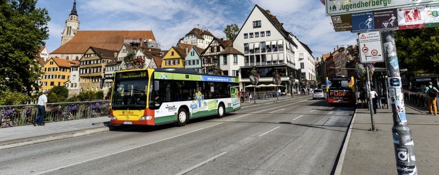 In Tübingen ist der ÖPNV an Samstagen kostenlos.