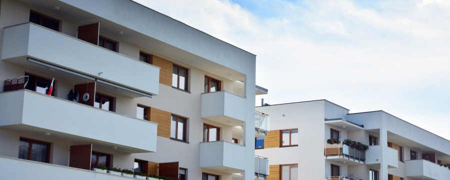 Die Energieeffizienz vieler Wohnungen hat sich verschlechtert - gleichzeitig droht durch das Investitionspaket der Bundesregierung ein neuer Preis-Schock für Mieter und Käufer