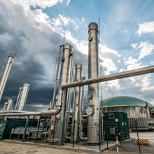 Recycling wird immer moderner und umweltfreundlicher - etwa hier in einer Biogasanlage - gleichzeitig steigen die Müllmengen und die Müllgebühren