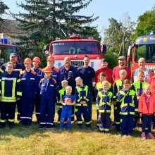Gruppenfoto der Kinder und Jugendlichen der Feuerwehr Dornbock