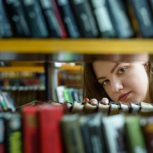 Eine Bücherei ist ein neutraler Ort - Kommunen dürfen hier keine politischen Richtungen vorgeben - das gilt für Auswahl und Bewertung der Bestände